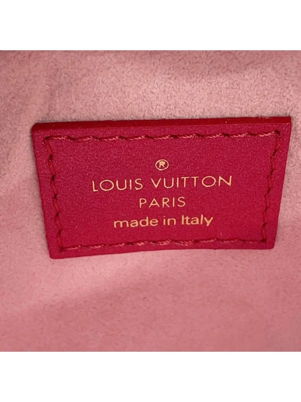 Louis Vuitton Chain Shoulder Bag Monogram Heart on Lambskin
